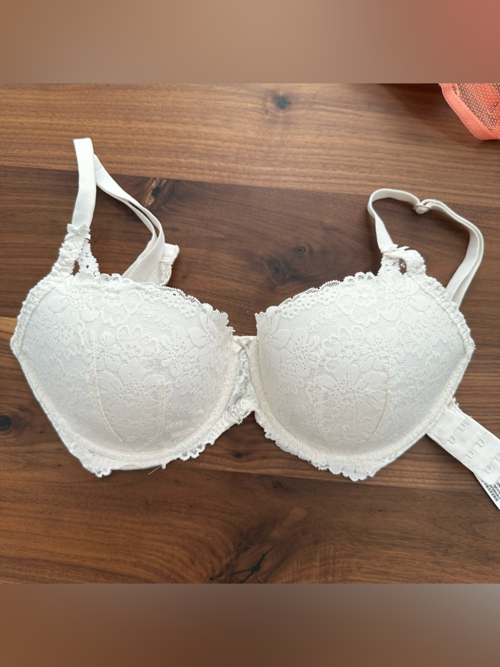 Victoria's Secret Lace Push-Up Bra - White